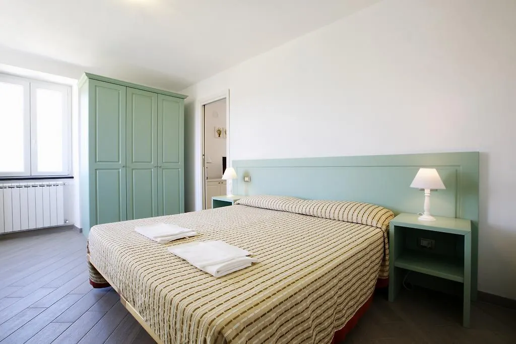 Apartment Appartamenti Borgo San Pietro Deiva Marina